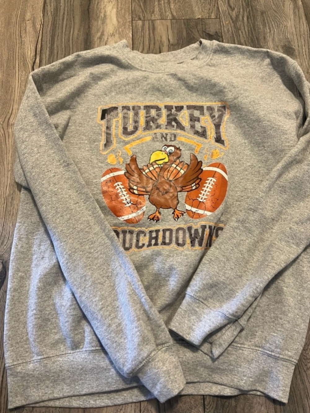 Bundle of 7 holiday clothing pieces - Picture 7 of 8
